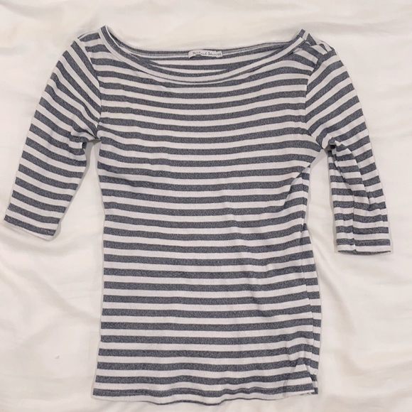 Comfy, Great Quality Striped Tee - Picture 1 of 2